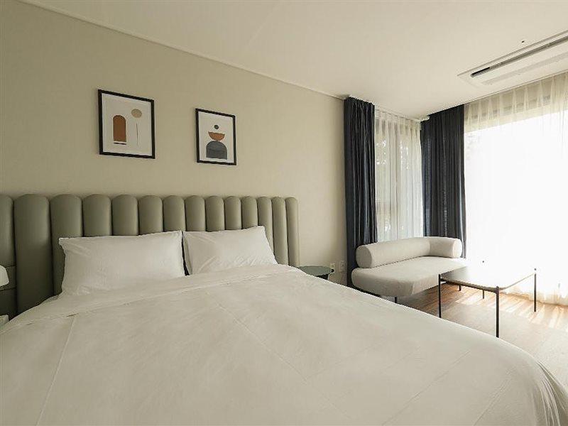 Hotel Seogwipean Seogwipo Extérieur photo