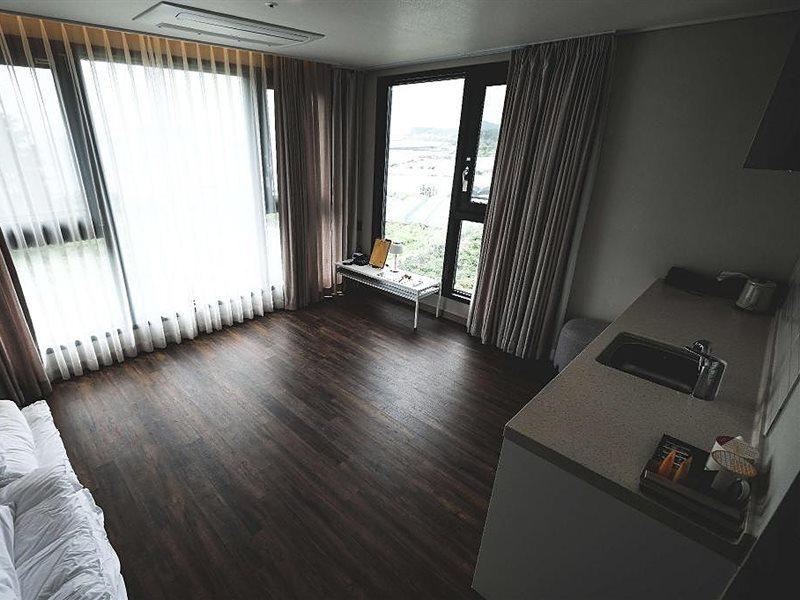 Hotel Seogwipean Seogwipo Extérieur photo