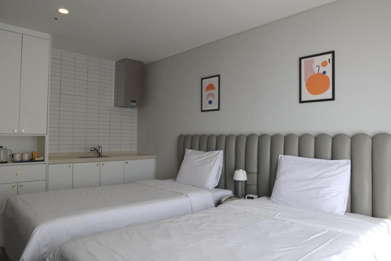 Hotel Seogwipean Seogwipo Extérieur photo