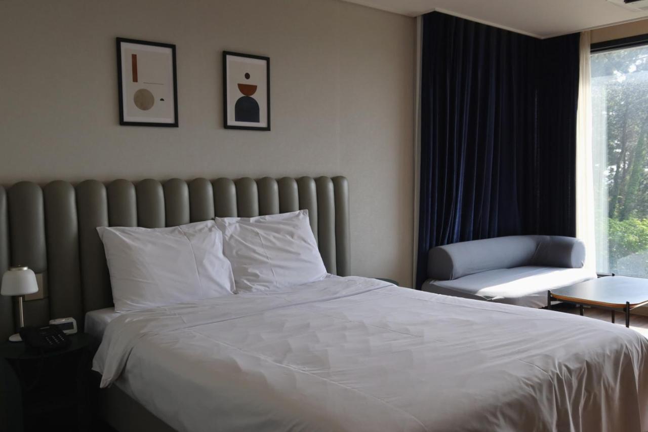Hotel Seogwipean Seogwipo Extérieur photo