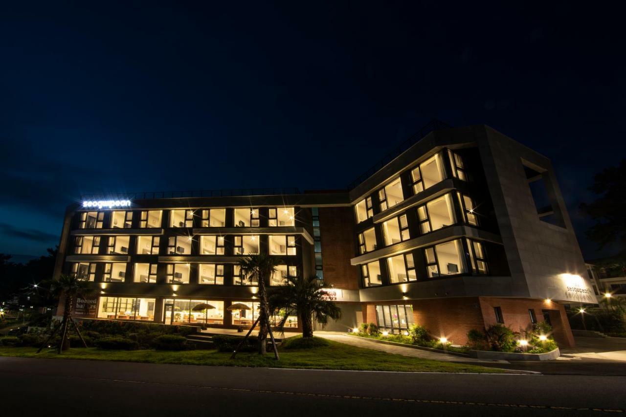 Hotel Seogwipean Seogwipo Extérieur photo