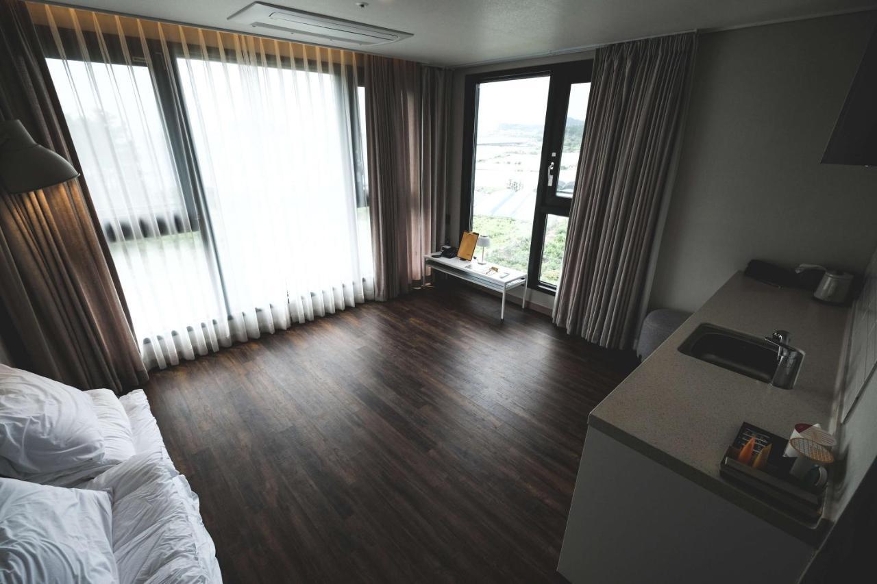 Hotel Seogwipean Seogwipo Extérieur photo